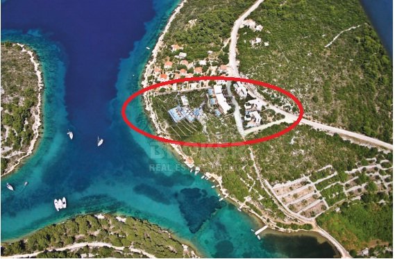11 Villas off plan on island Solta 01