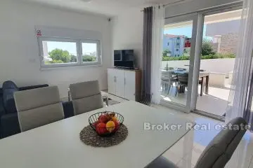 Duplex apartment with pool and sea view