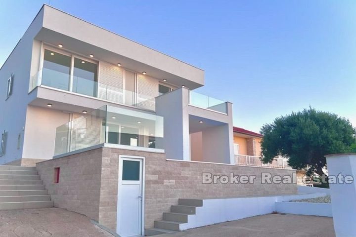 Villa with a beautiful view of the sea