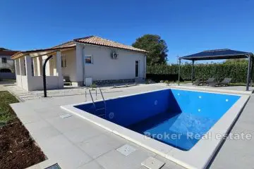 Family house with swimming pool
