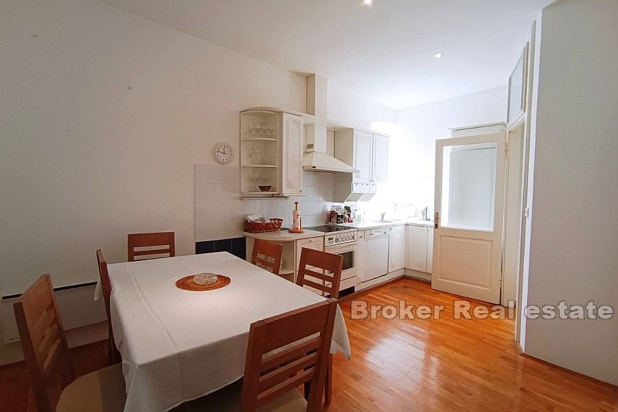 Spacious four-room apartment in the city center