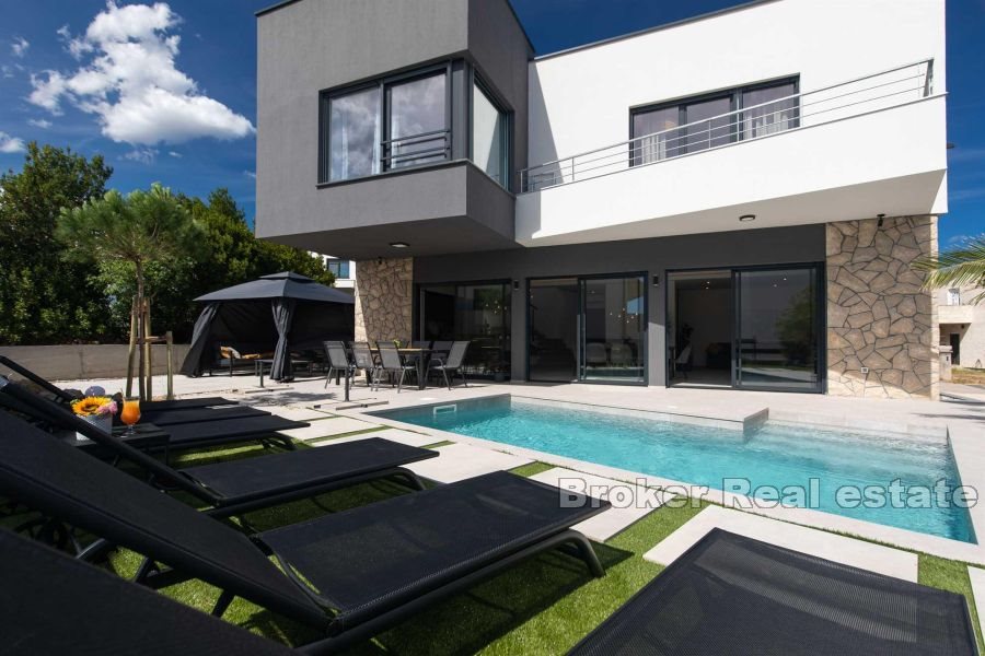 Luxury villa with pool