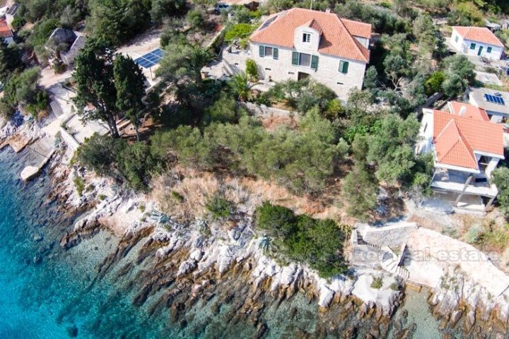 Stone villa, for sale