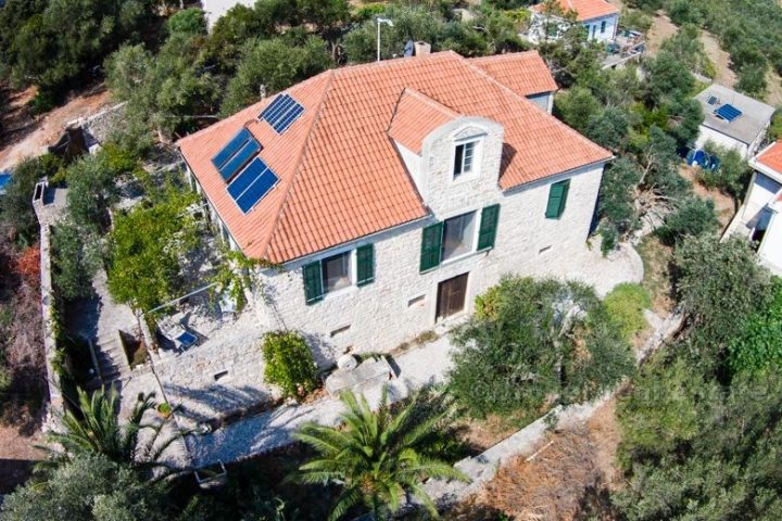 Stone villa, for sale