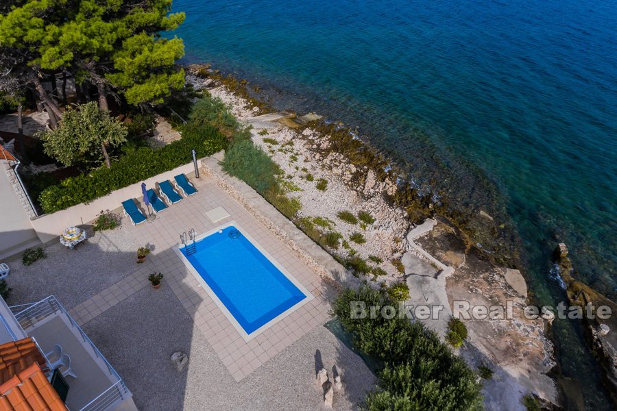 Villa with pool, for sale