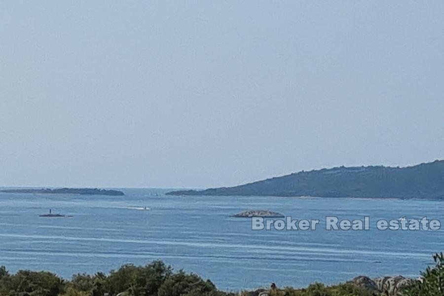 Terreno edificabile con vista mare