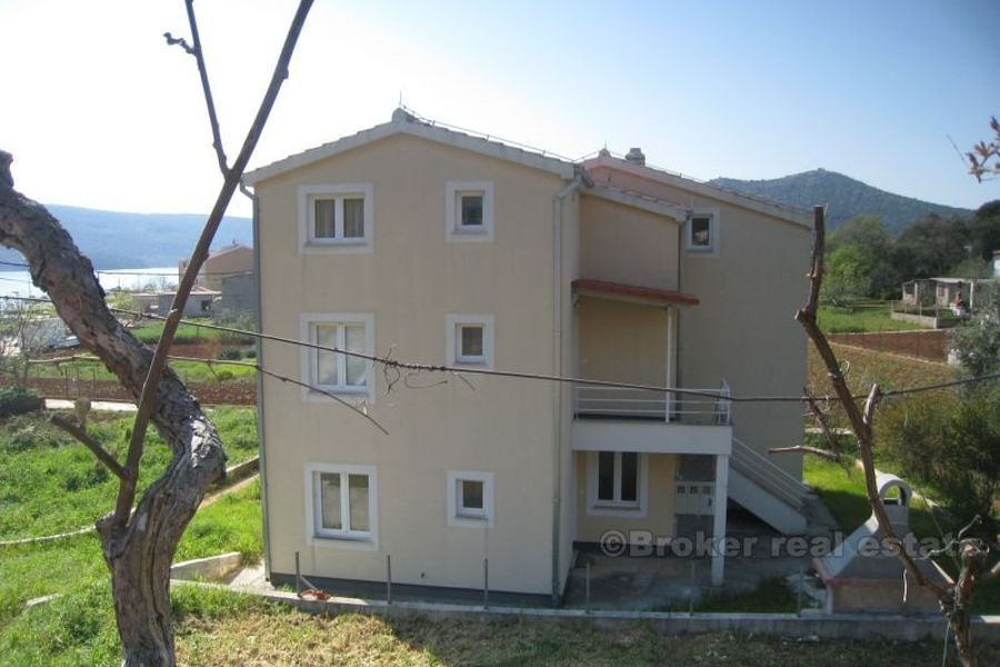 House on 3 floors with sea view, for sale