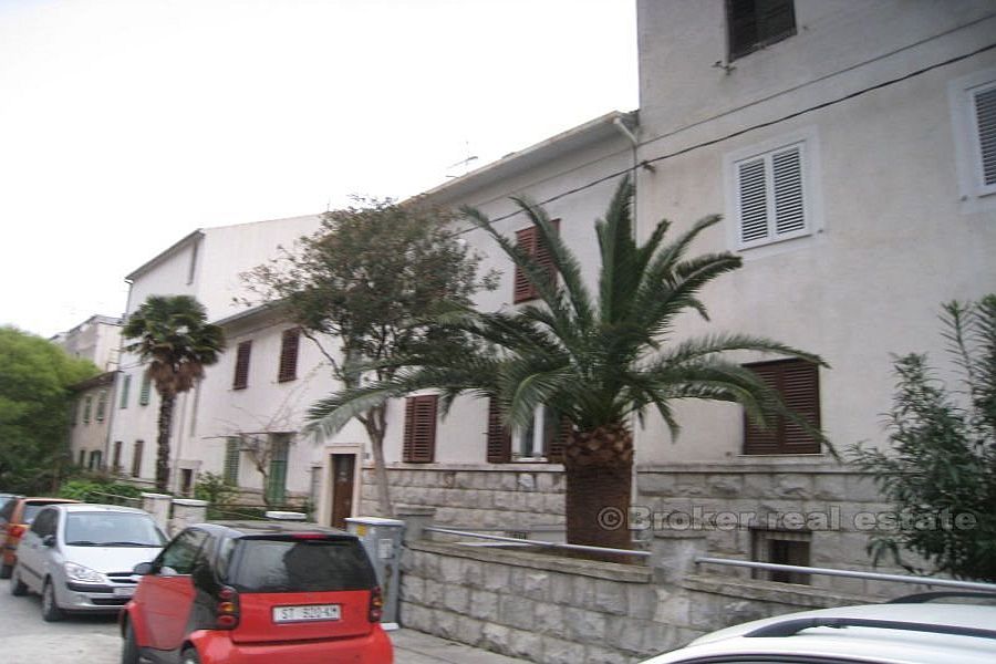 Gripe, Apartment with 3 bedrooms, for sale