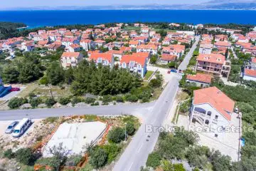 Land with building permit and sea view