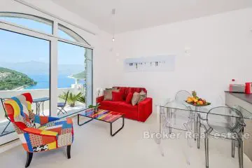 Villa moderne avec vue sur la mer