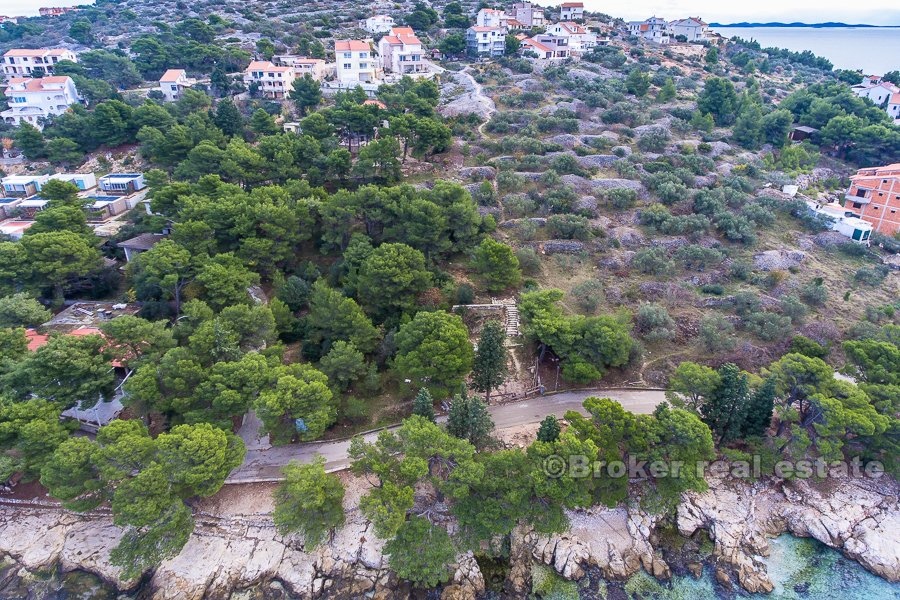 Attractive plot, first row to the sea, for sale