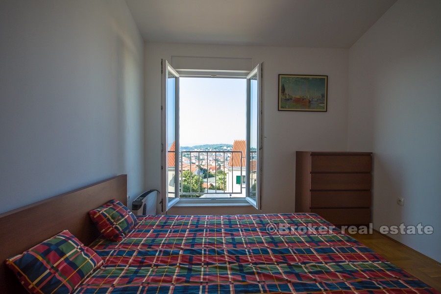 Appartamento con due camere da letto, vista mare, vendita