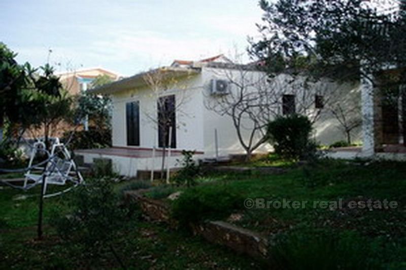 House with 90 m2 living space, for sale