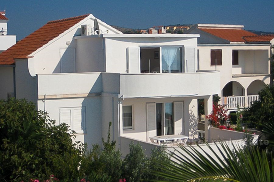 Villa attraente in riva al mare, in vendita