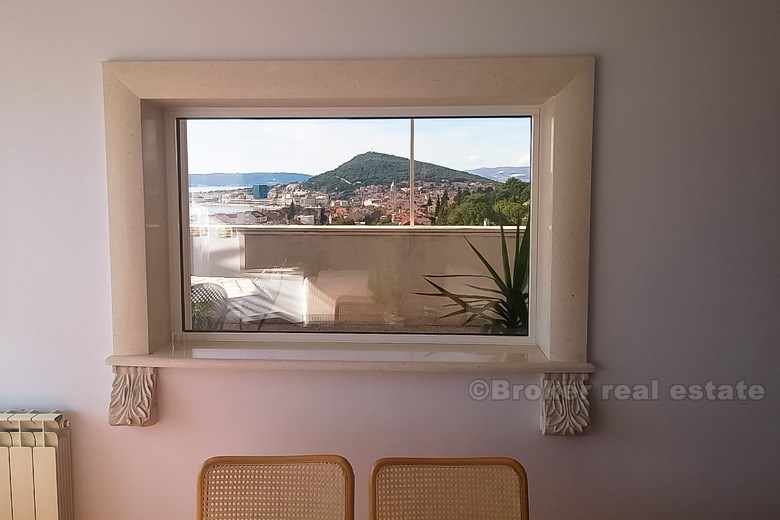 Gripe, Penthouse, with view of the city of Split