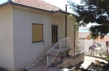 House on 2 floors with 106 m2 of interior space, for sale
