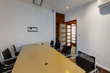 Office space in a business building, for rent
