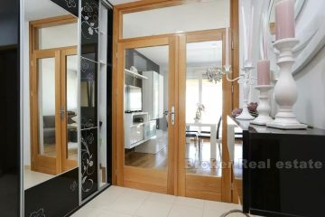 Pazdigrad, two bedroom apartment, for sale