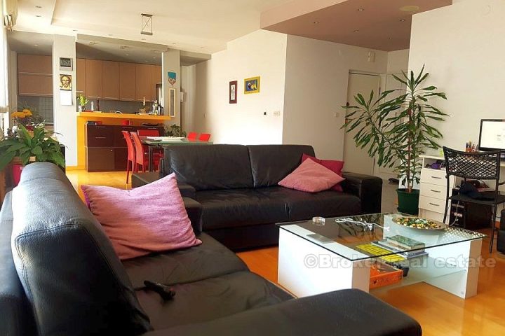 Visoka, Three bedroom apartment, for sale