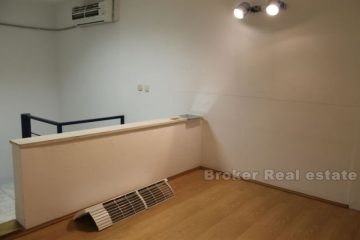 Commercial office space (Split 3), for rent