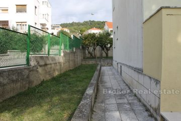 Zvoncac, Three apartments, for sale