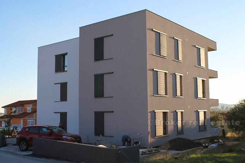 To-roms leiligheter i en ny bygning, til salgs