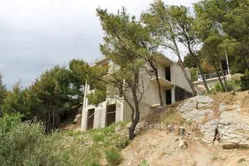 House, unfinished, for sale, Brela
