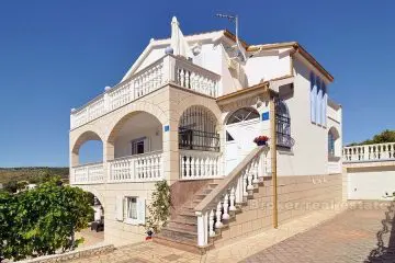 Detached house, for sale
