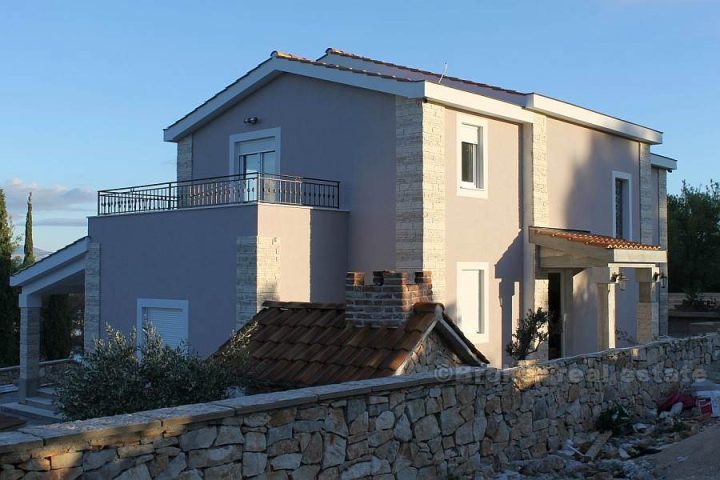 Detached villa, for sale