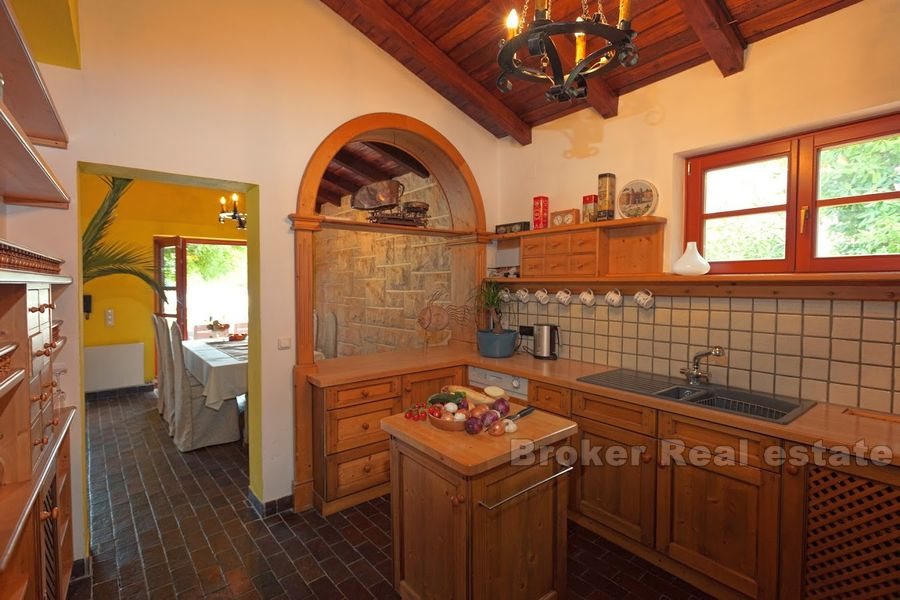 Beautiful stone villa with swimming pool, for sale