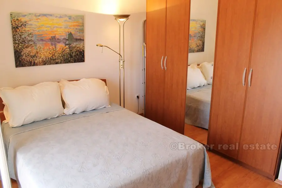 Confortevole appartamento con tre camere da letto, in vendita