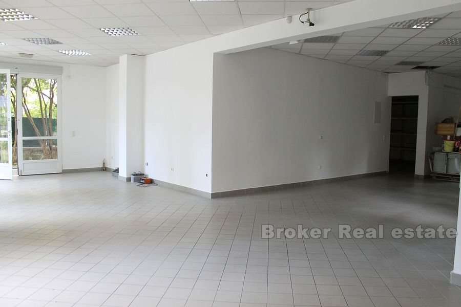 Solin, spacious business space