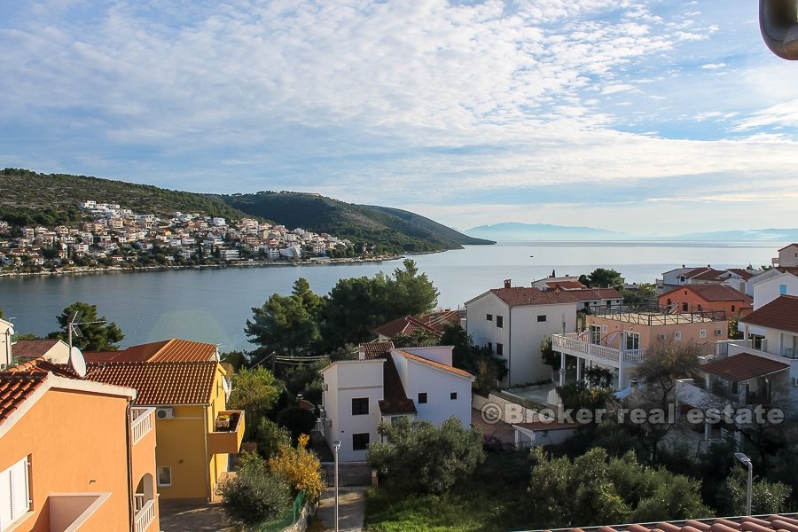 3 bedroom apartment, seaview, for sale