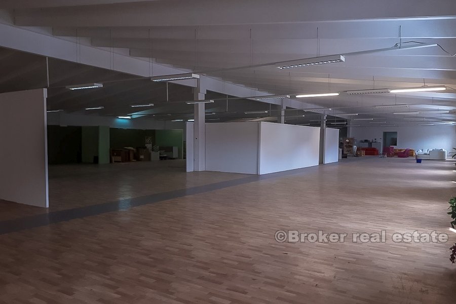 Business space near Split,  for lease