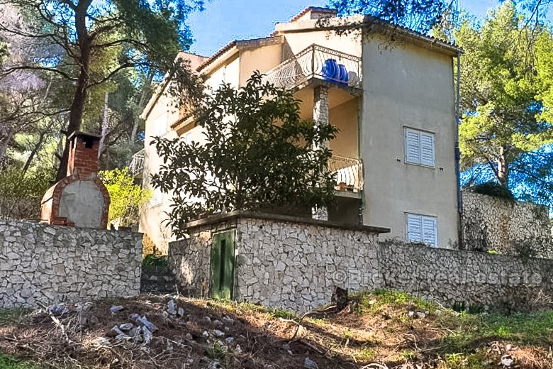 Casa indipendente a Ciovo, in vendita