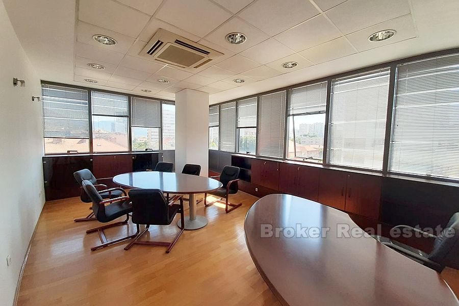 Bol, business premises, office type