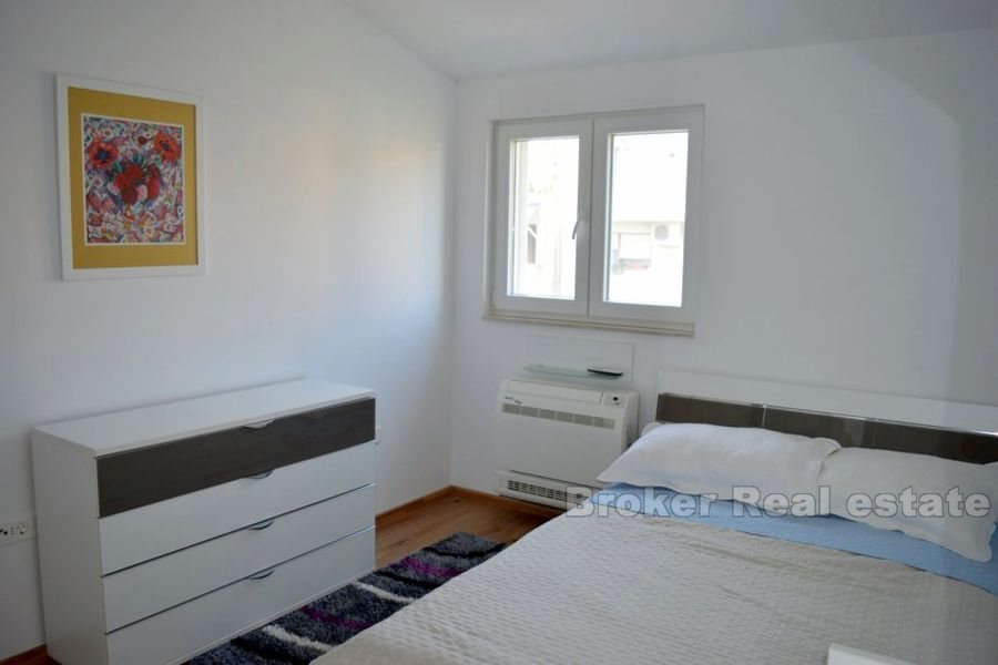 Bacvice, modern lägenhet med tre sovrum, med havsutsikt