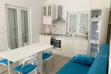 One bedroom apartment with sea view