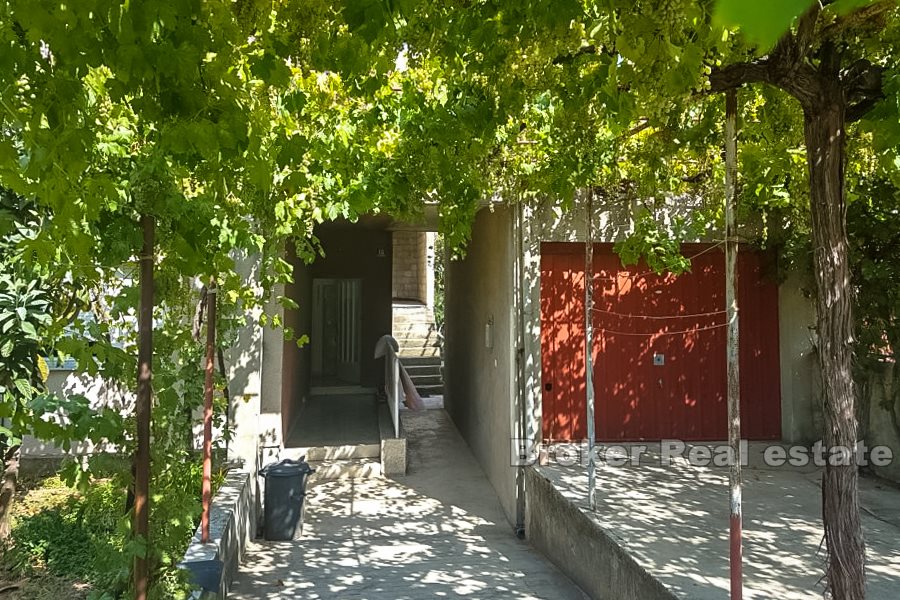 Dvojna kuća u Splitu, na prodaju