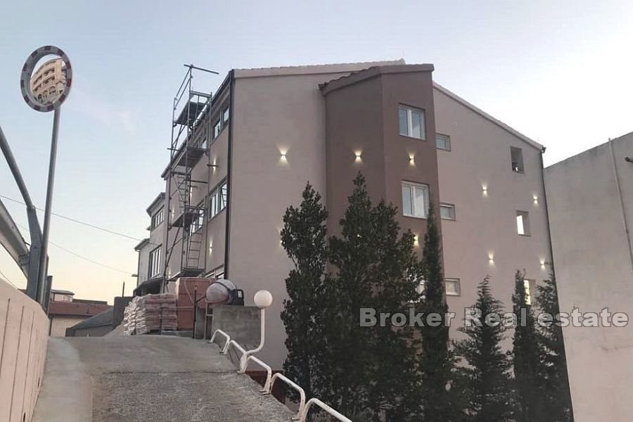 To-roms leilighet med havutsikt