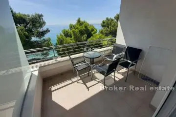 Apartment in first row to the sea