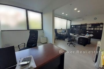 Trstenik, office space in a busy location
