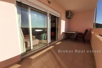 Two-bedroom apartment with open sea view