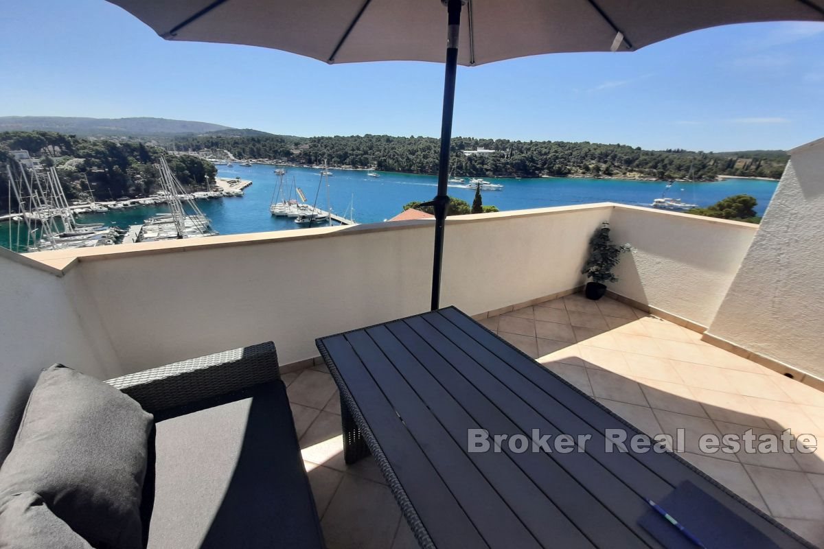 001-2016-609-Brac-Apartment-with-a-sea-view-for-sale