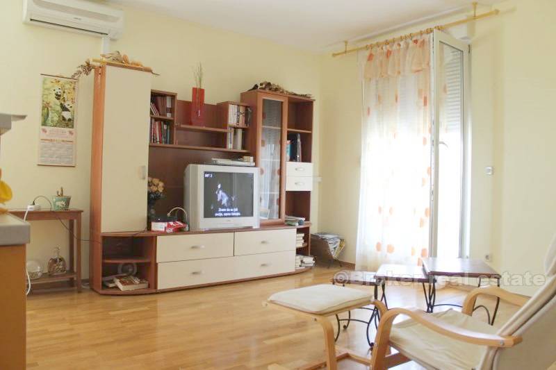 Three bedroom (Znjan), for rent