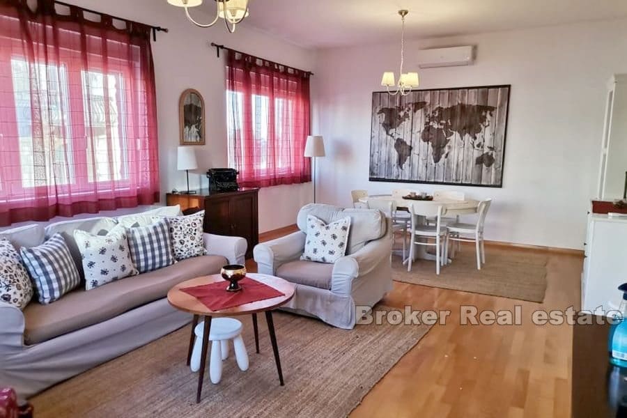 Three-bedroom apartment in an attractive location