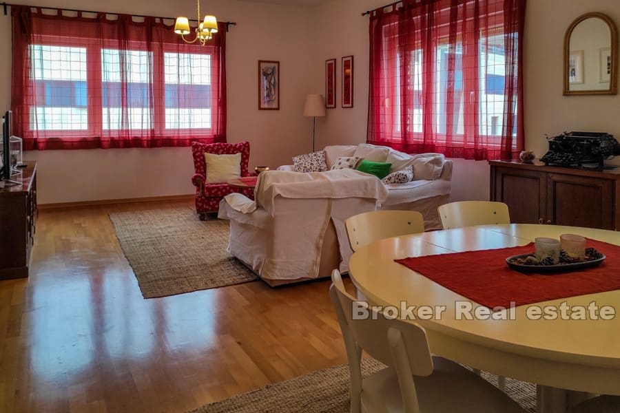 Three-bedroom apartment in an attractive location