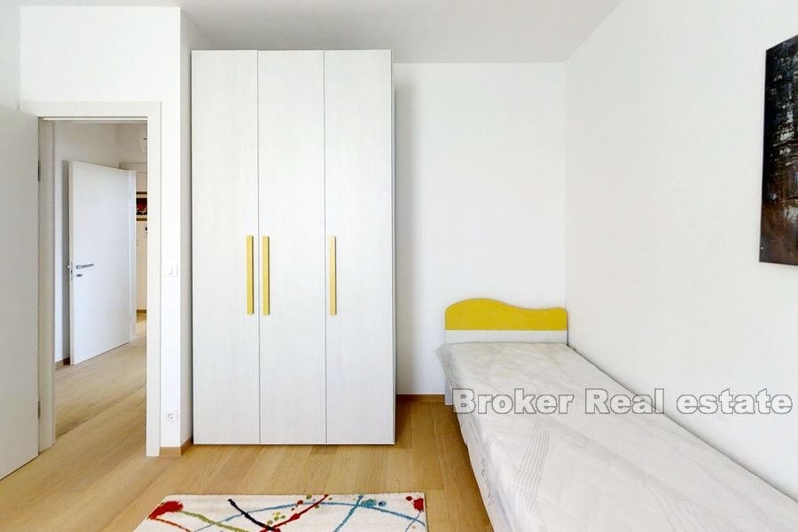 Trstenik, appartamento con due camere da letto di 100m2