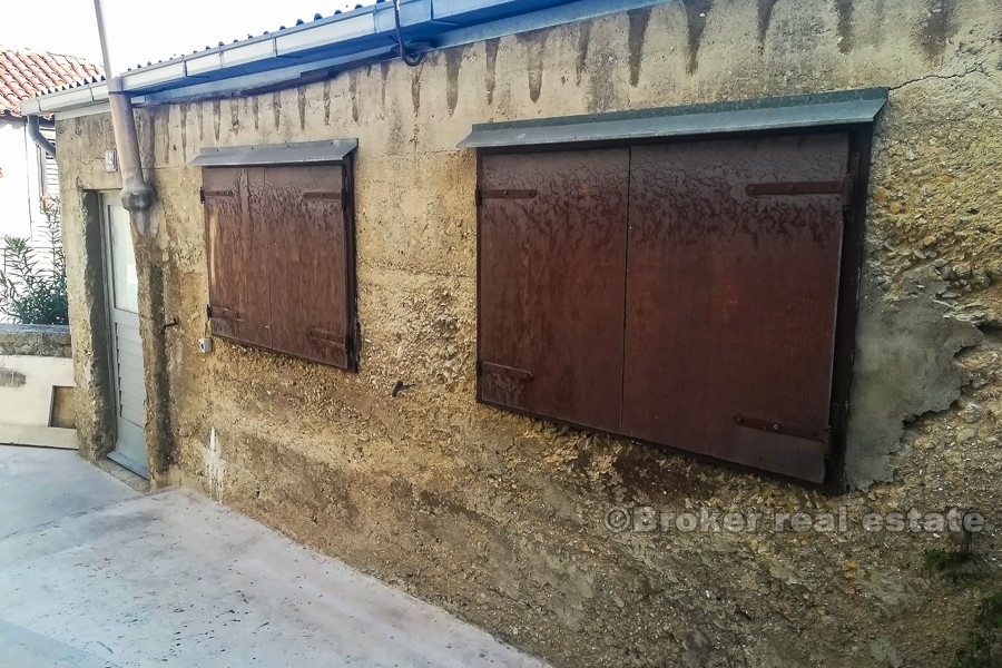 Maison à rénover dans le centre de Split, à vendre