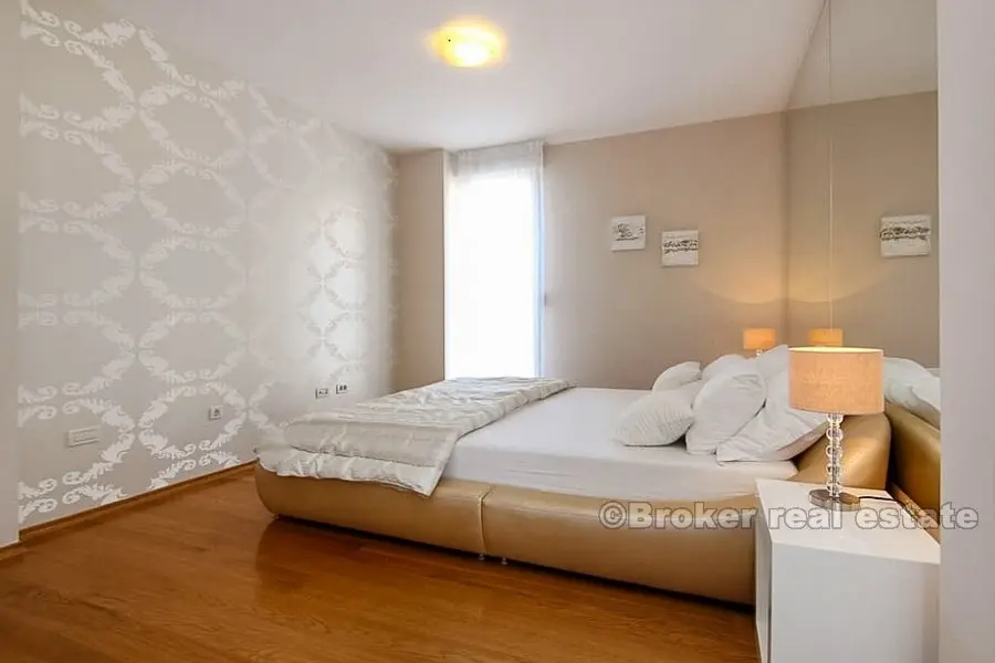 Meje, appartamento con due camere da letto con vista sul mare, in vendita